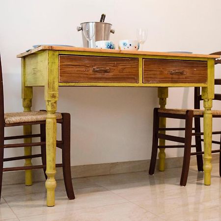 Casa Vacanze L'Essenziale Martina Franca Ngoại thất bức ảnh