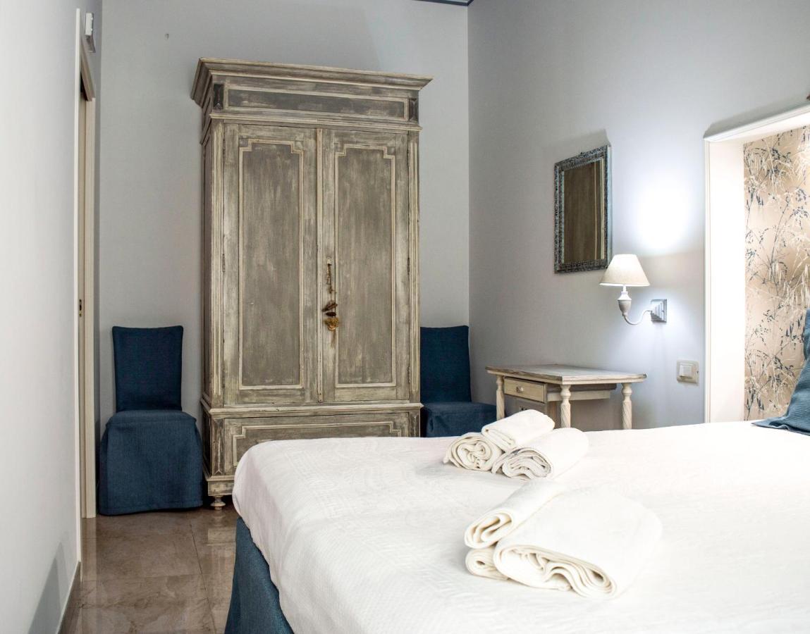 Casa Vacanze L'Essenziale Martina Franca Ngoại thất bức ảnh